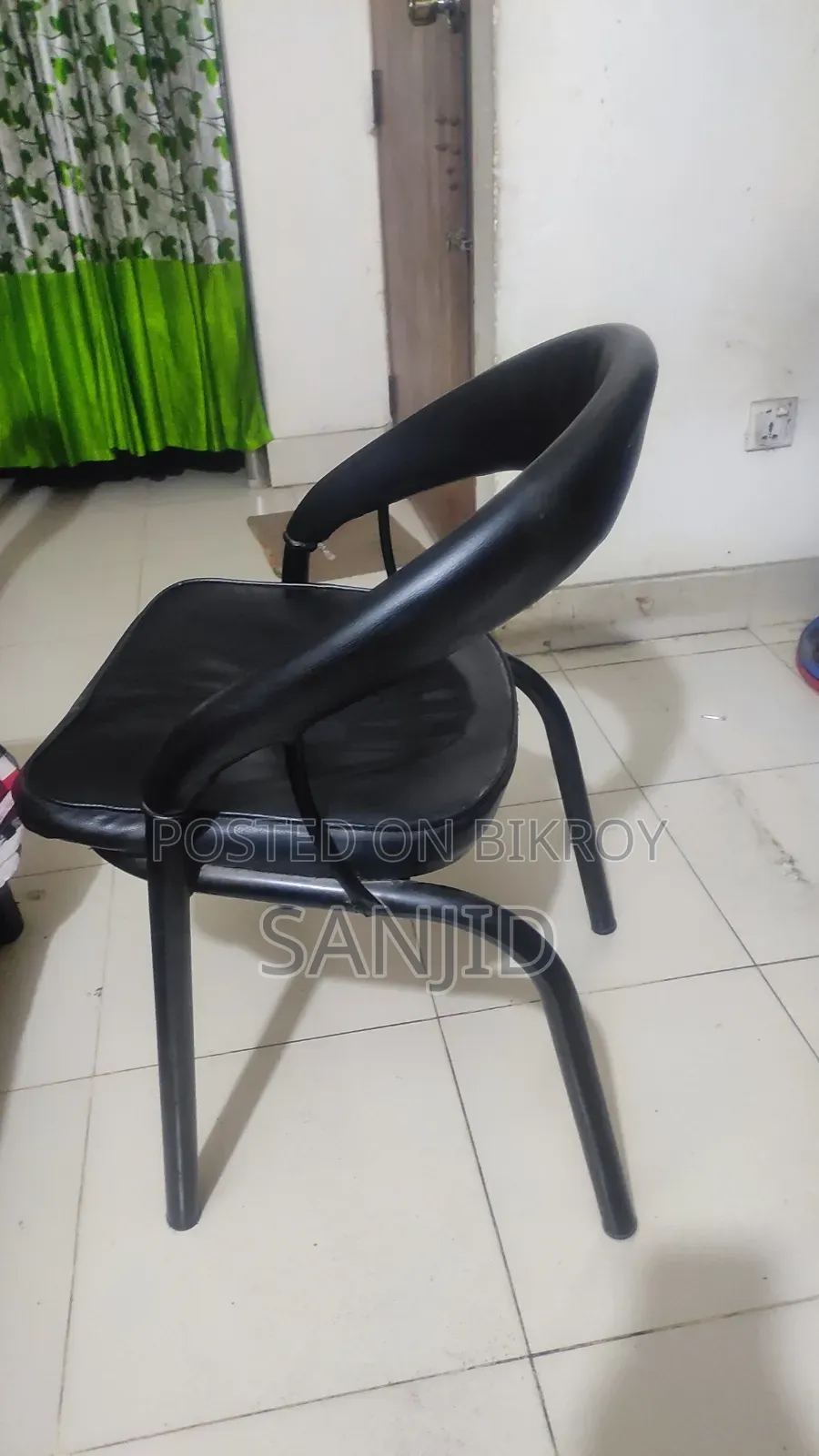 Sitting Chair