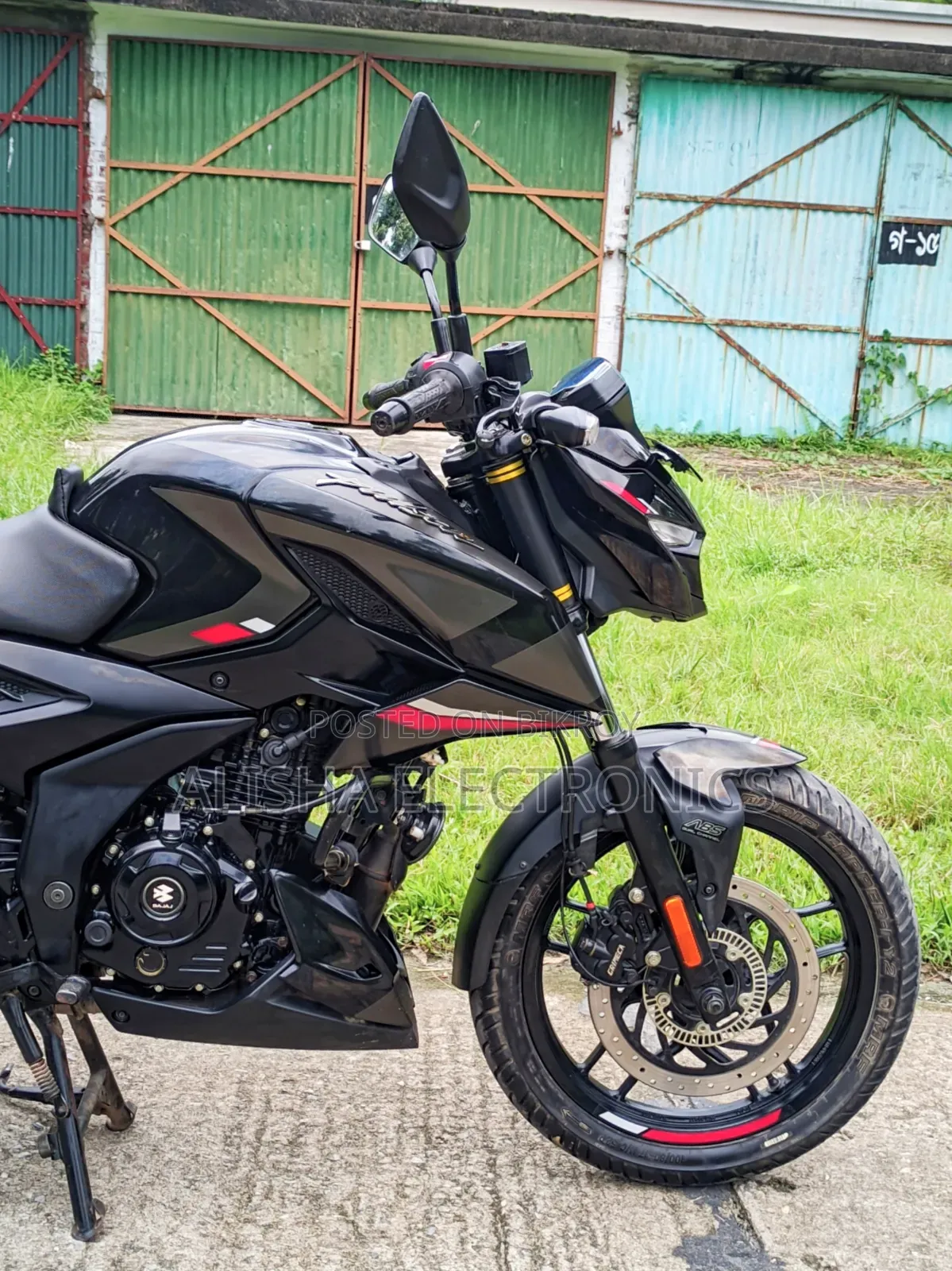 Bajaj Pulsar N160 2025 Black
