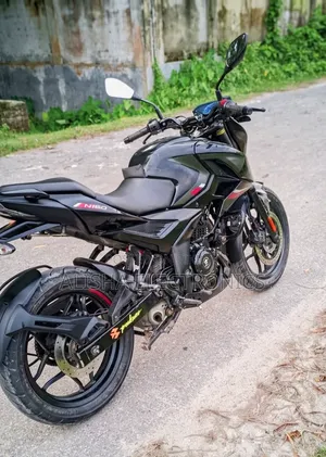Bajaj Pulsar N160 2025 Black
