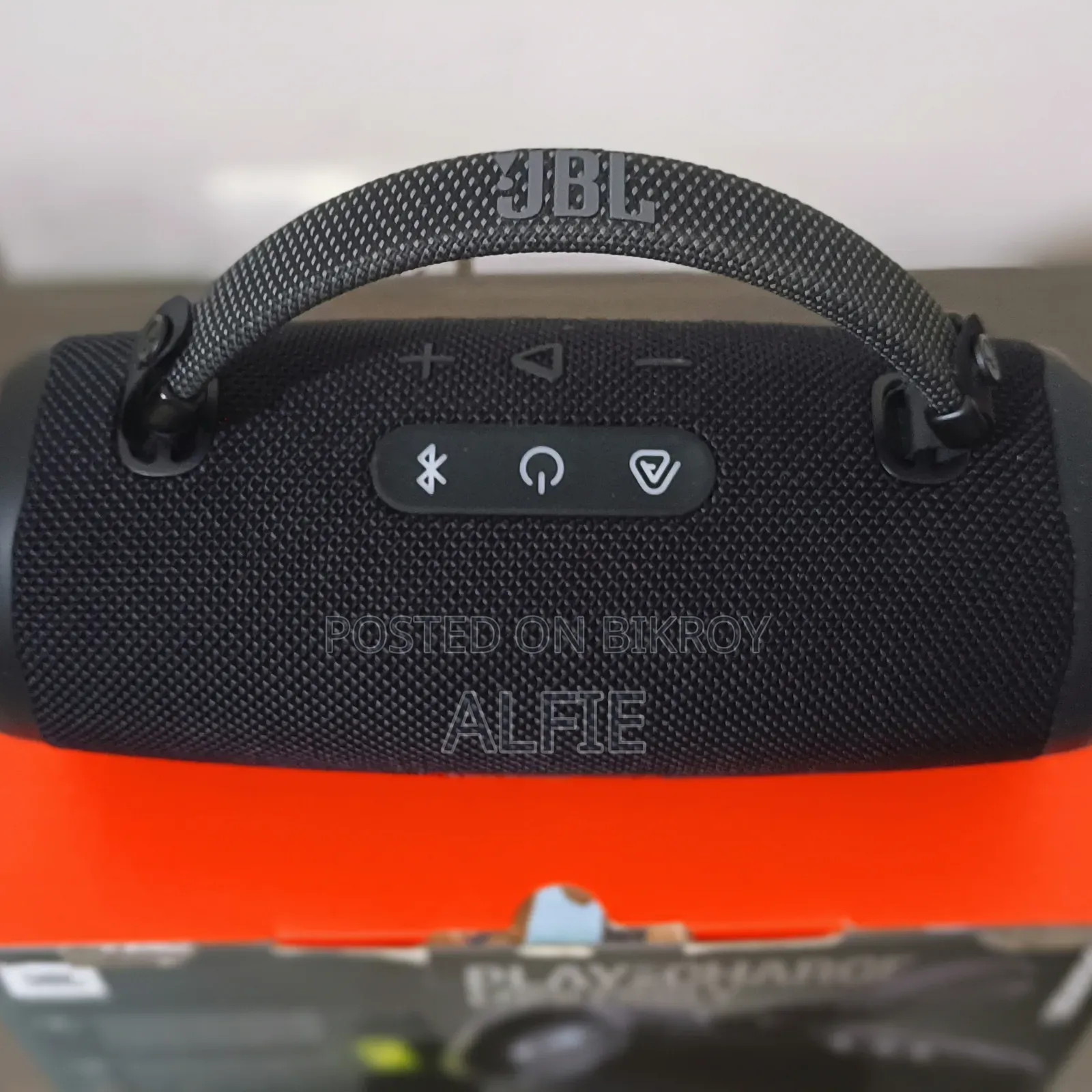 JBL Charge 6