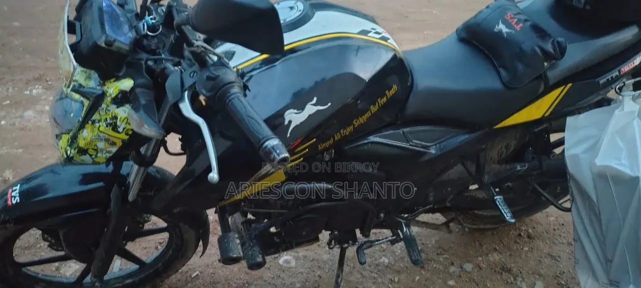 TVS Apache RTR 160 4V 2021 Black