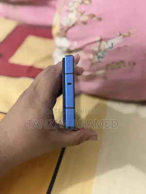 নতুন ZTE nubia Z60 Ultra ৫১২ জিবি নীল