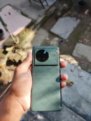 ভিভো এক্স৮০ ২৫৬ জিবি কালো