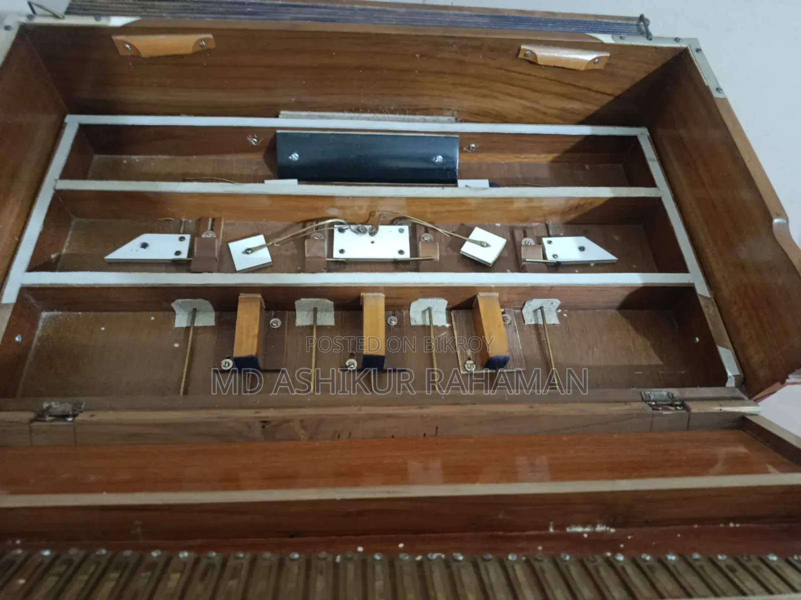 Brand Fresh Harmonium with No Issues, Bought as a Hobby but No Time to Play