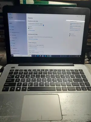 Laptop Asus X455LA 8GB Intel Core i5 SSD 128GB