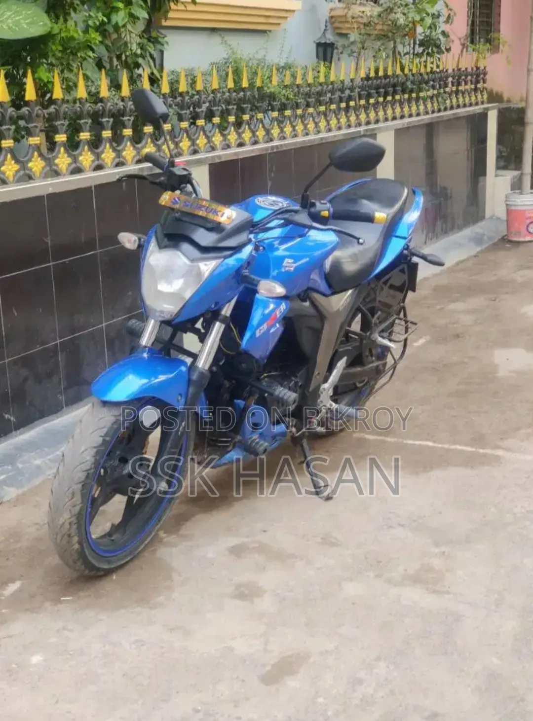 সুজুকি জিক্সার ২০২০ নীল