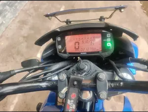 সুজুকি জিক্সার ২০২০ নীল