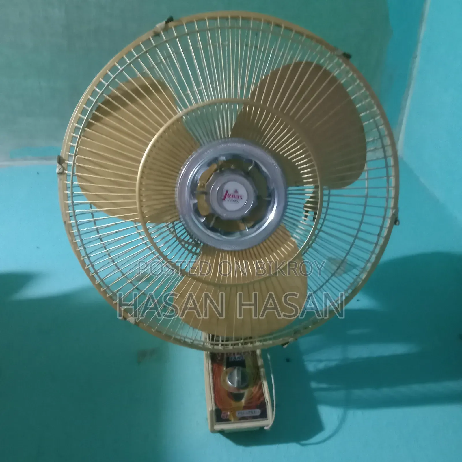 ওয়াল ফেন বিক্রি করা হবে