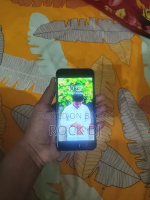 অ্যাপল আইফোন ৬এস ১২৮ জিবি সিলভার