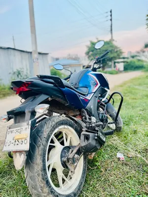 Honda Hornet 2018 Blue