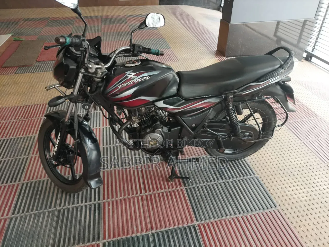 Bajaj Discover 100 2018 Black