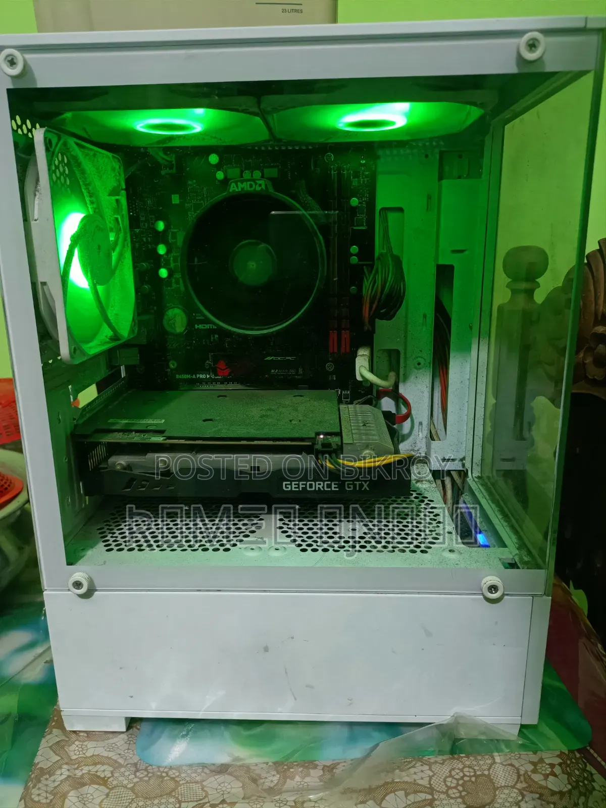 Desktop Computer MSI model 16GB AMD Ryzen 5 HDD+SSD 256GB