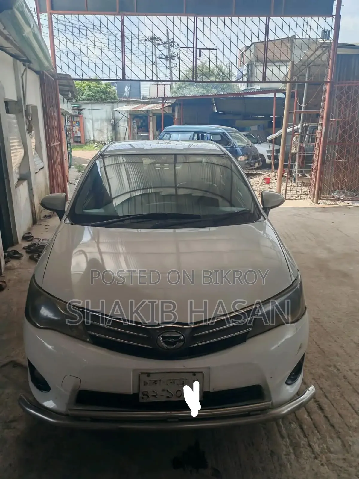 Toyota Axio 2013 White