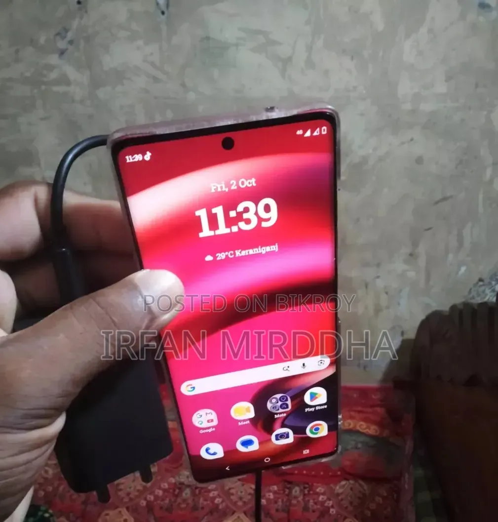 Motorola Moto G85 256 GB Red