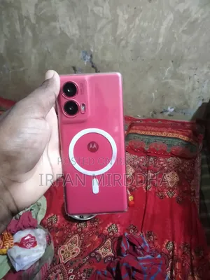 Motorola Moto G85 256 GB Red