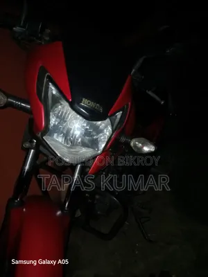 নতুন হোন্ডা লিভো ২০২৩ লাল