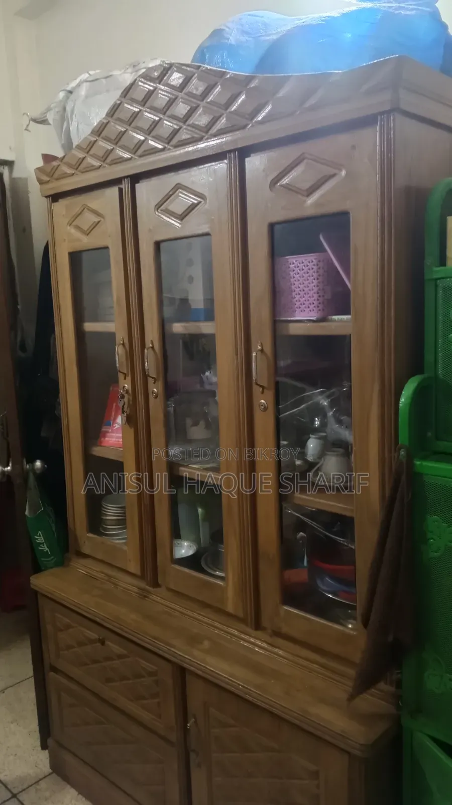 Used Showcase Made Three Months Ago