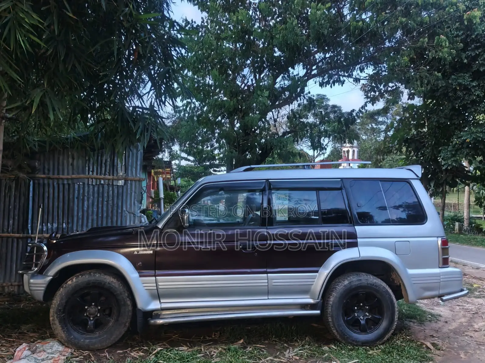 Mitsubishi Pajero 1990 Red