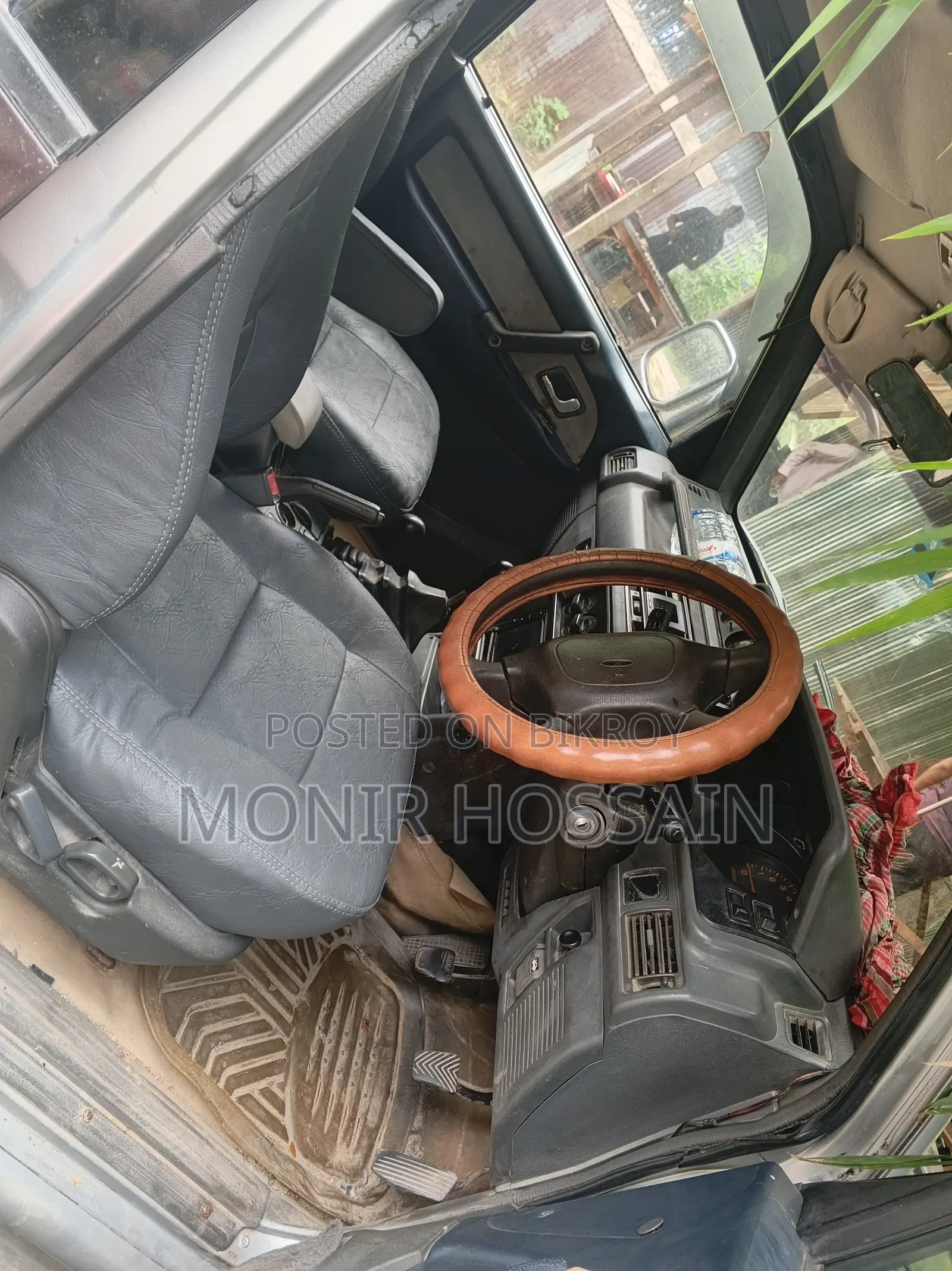 Mitsubishi Pajero 1990 Red