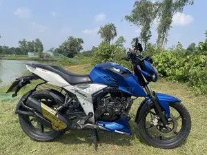 TVS Apache 160 4V 2019 Blue