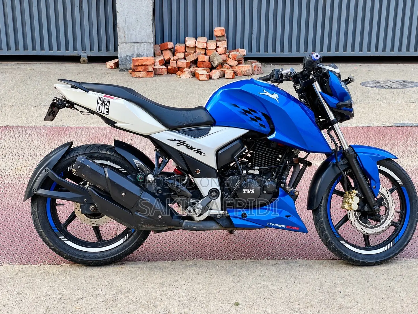 TVS Apache 160 4V 2019 Blue