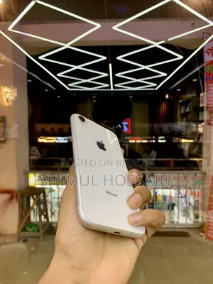 অ্যাপল আইফোন এক্সআর ৬৪ জিবি হোয়াইট