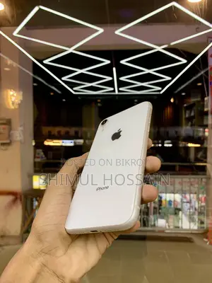 অ্যাপল আইফোন এক্সআর ৬৪ জিবি হোয়াইট