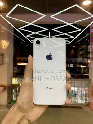 Apple iPhone XR 64 GB White