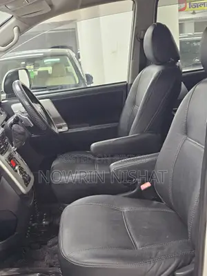 Toyota Noah 2.0 AWD (7 Seater) 2015 Pearl
