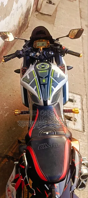 Suzuki Gixxer SF 2021 Silver