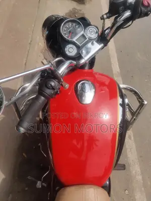 Royal Enfield Classic 350 2025 Red