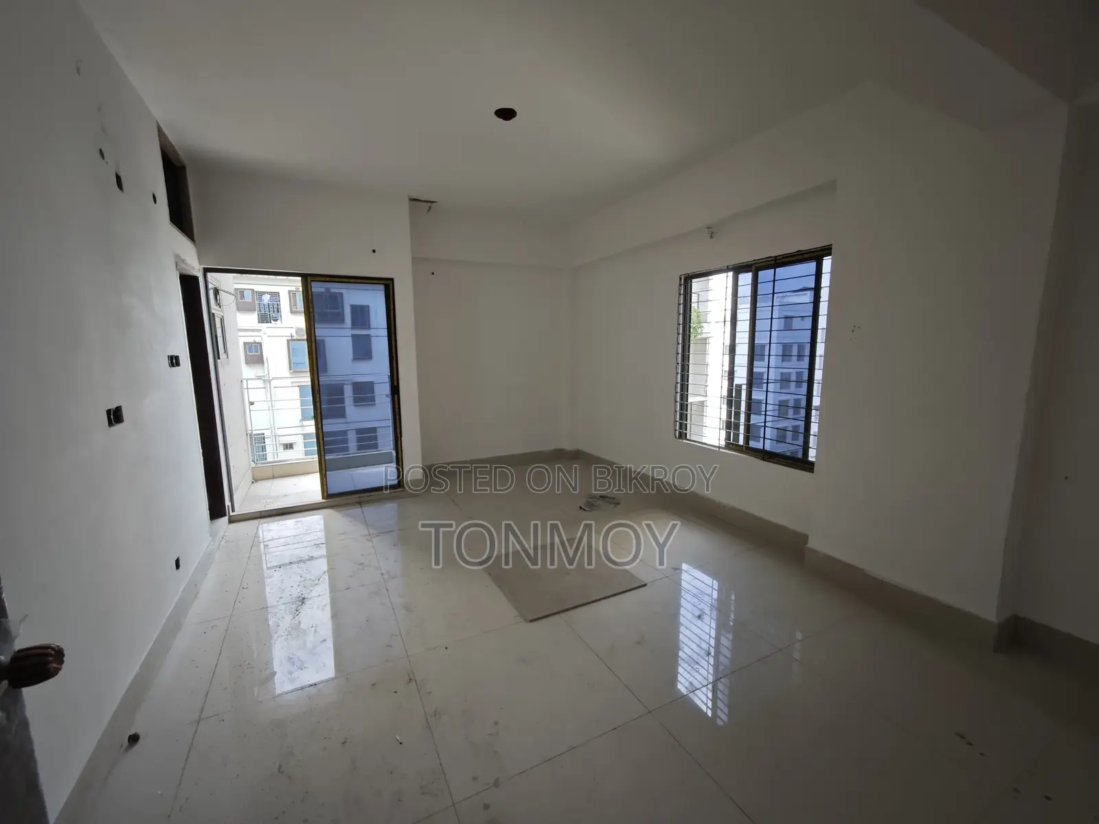 4 Bedroom Apartment in Basundhara for sale
