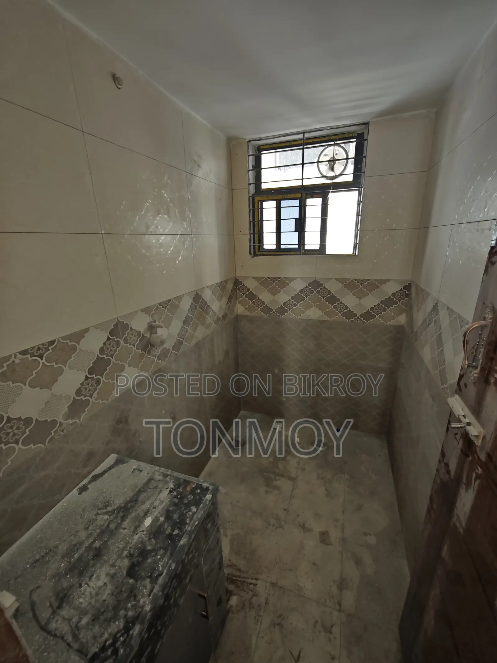 4 Bedroom Apartment in Basundhara for sale