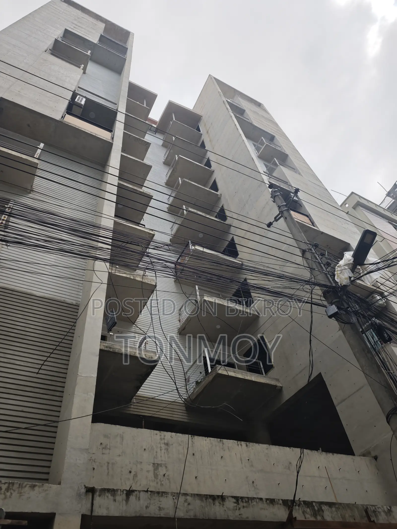 4 Bedroom Apartment in Basundhara for sale