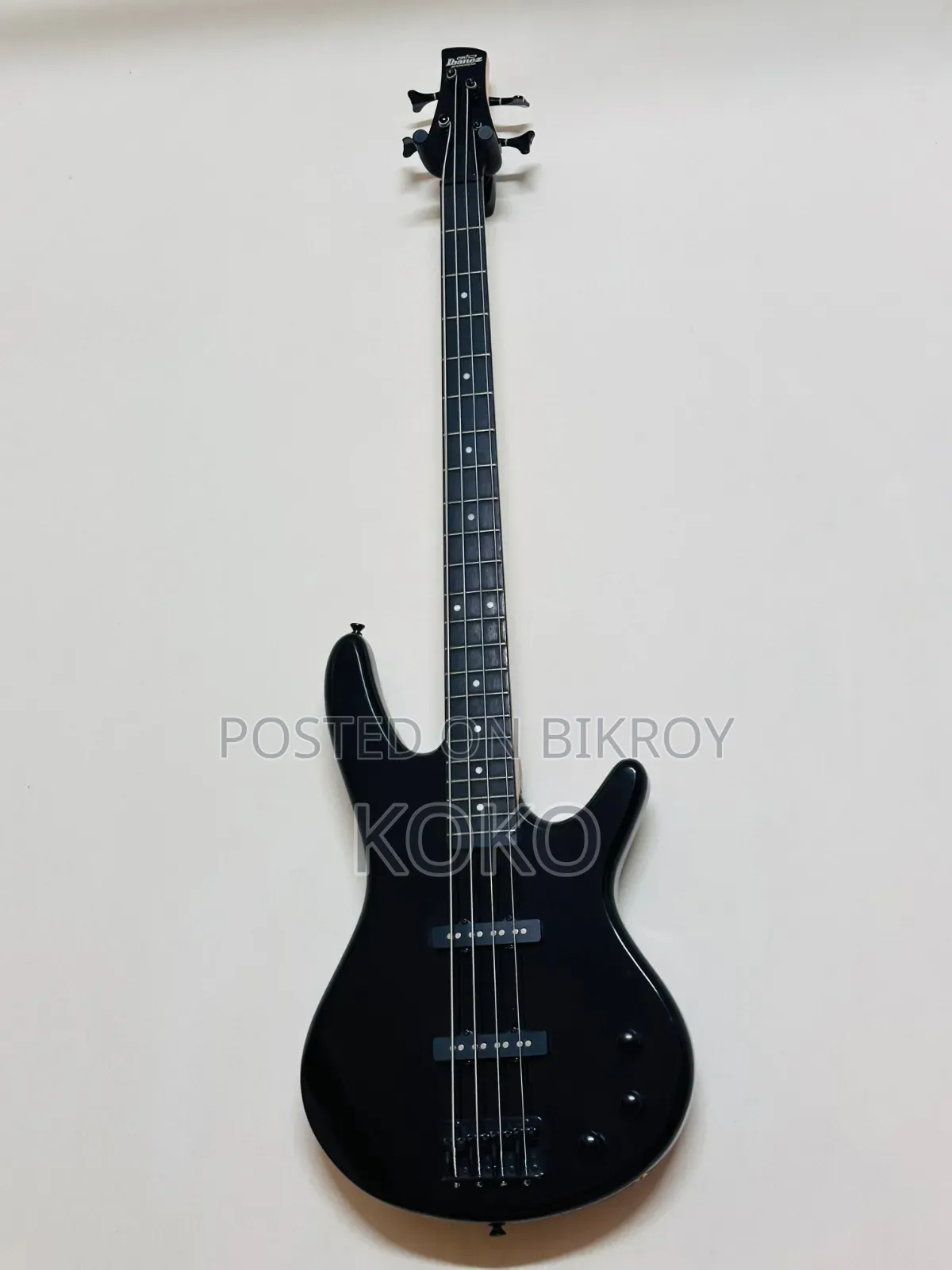 Ibanez GSR320- 4 String- Electric Bass Guitar