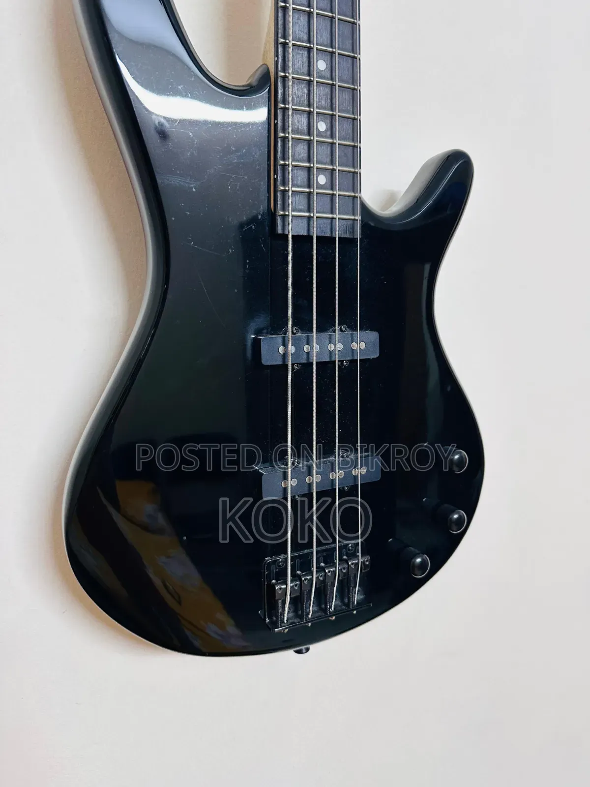Ibanez GSR320- 4 String- Electric Bass Guitar