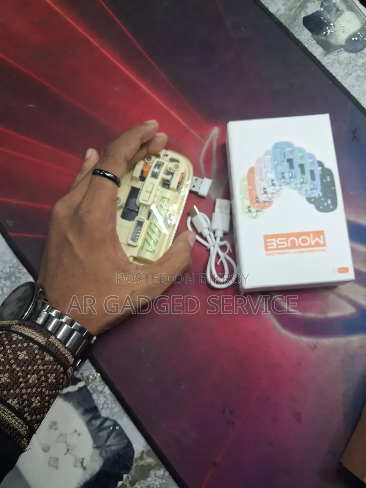 ট্রান্সপারেন্ট ডুয়াল-মোড ওয়ারলেস মাউস (ব্লুটুথ + ২.৪জি)