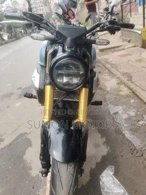 Honda CB 2025 Gray