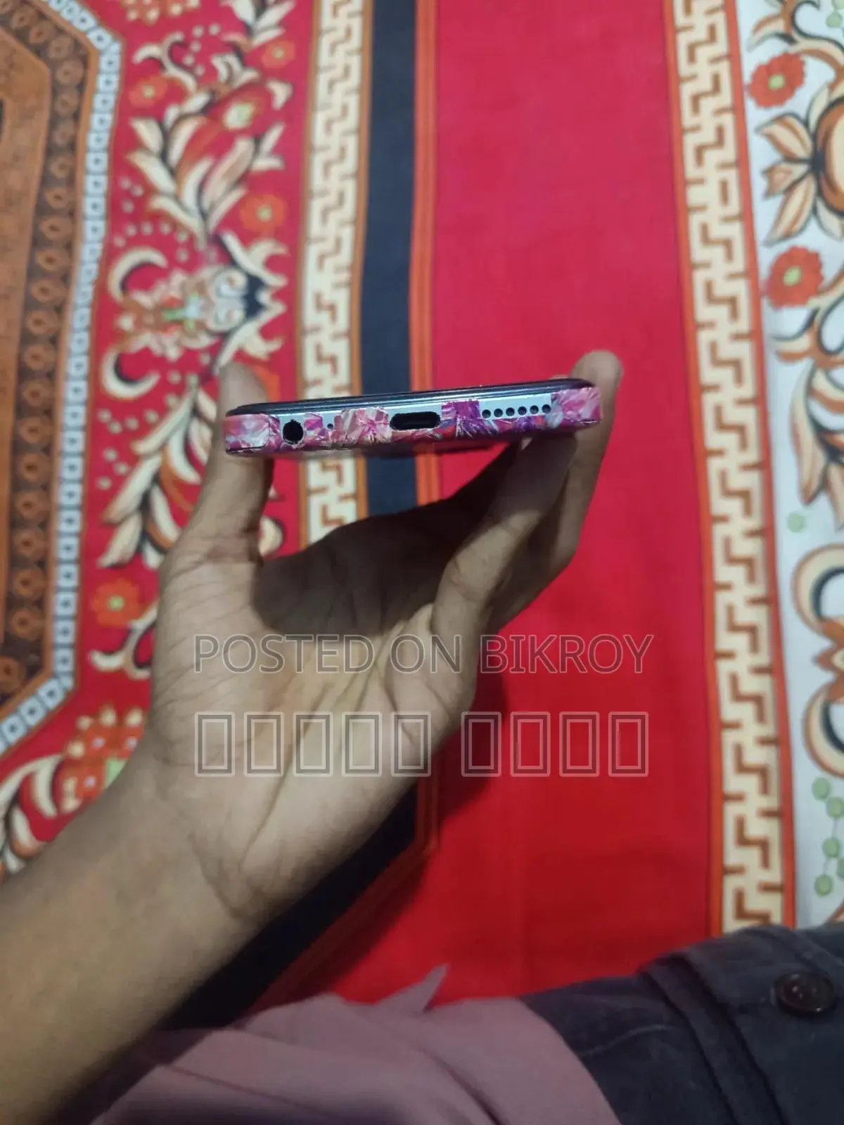 টেকনো স্পার্ক ২০সি ১২৮ জিবি সাদা