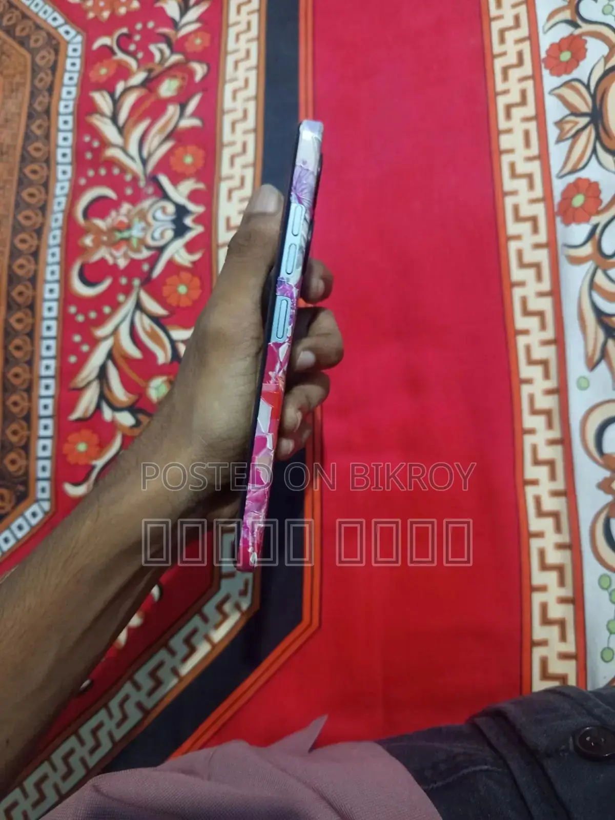 টেকনো স্পার্ক ২০সি ১২৮ জিবি সাদা
