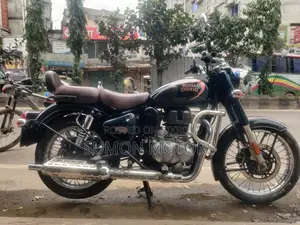Royal Enfield Classic 350 2025 Green