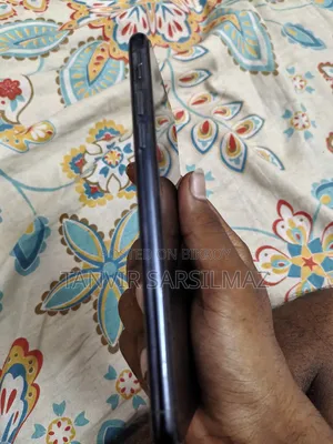 Apple iPhone 11 64 GB Black