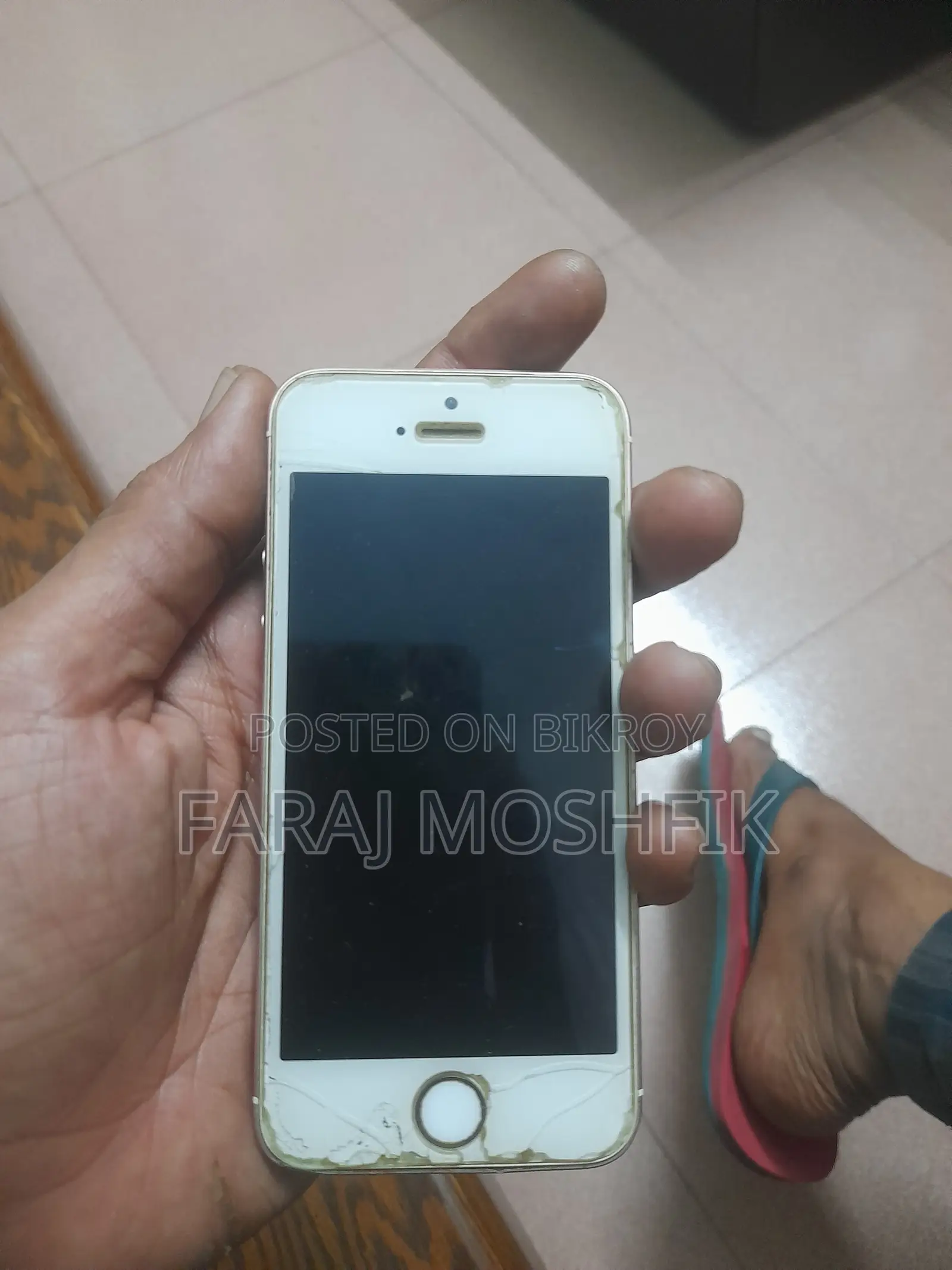 Apple iPhone SE 16 GB Gold