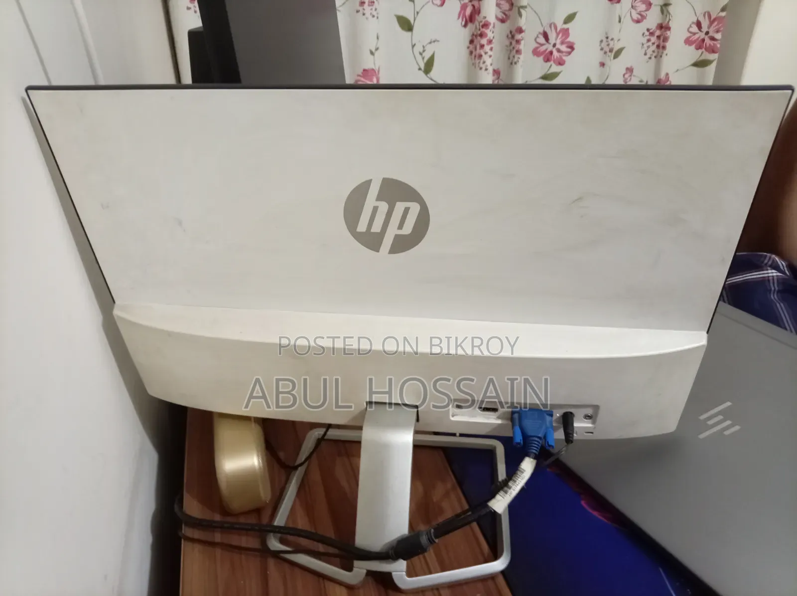 HP F22 Monitor for Sell