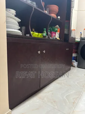ওয়াল ক্যাবিনেট শোকেস