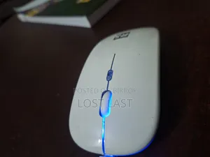 মাউস আর৮ ১৭১৫