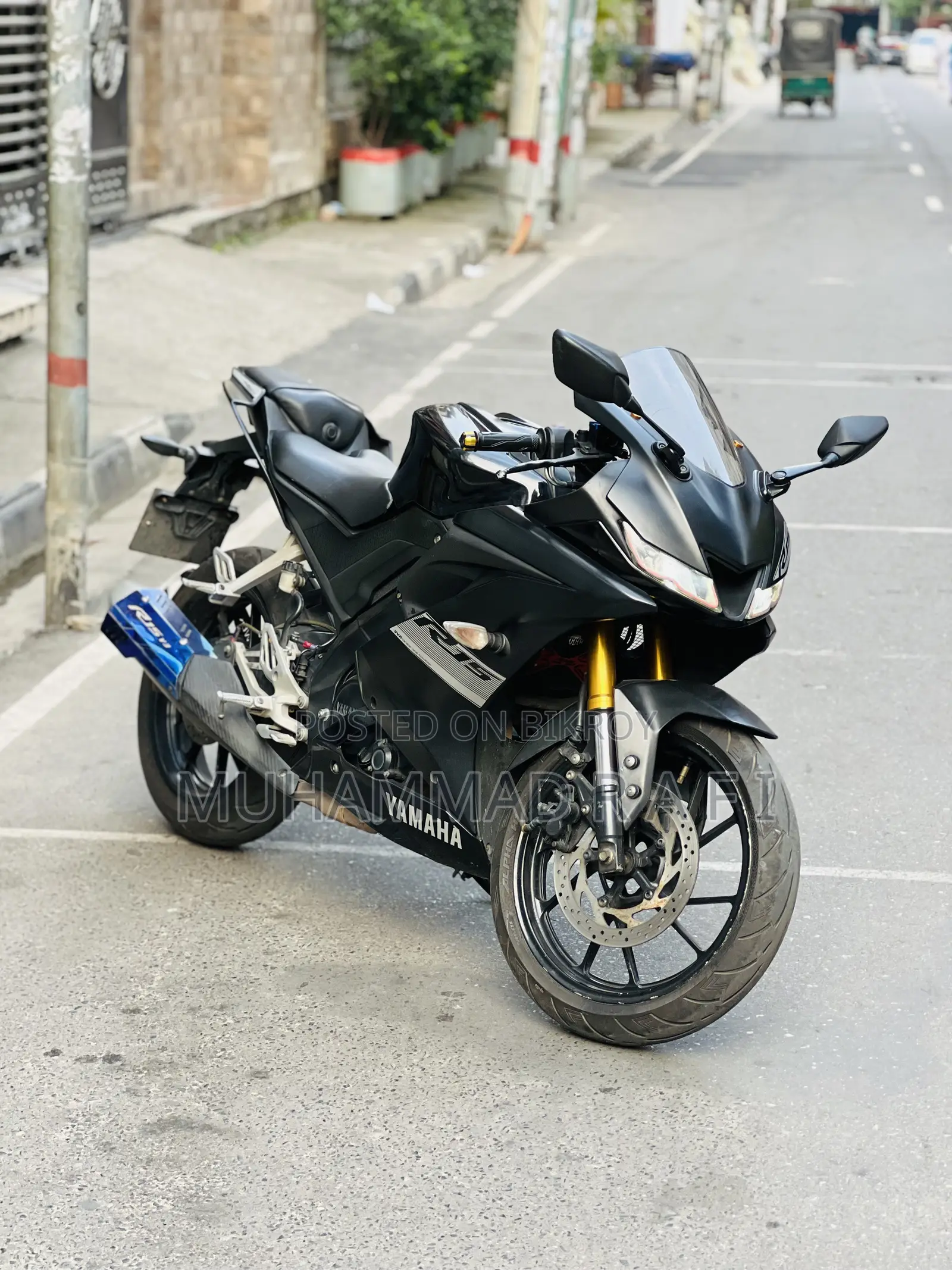 নতুন ইয়ামাহা আর১৫ ভি৩ ২০২০ কালো
