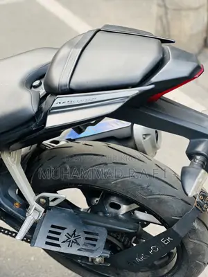 নতুন ইয়ামাহা আর১৫ ভি৩ ২০২০ কালো