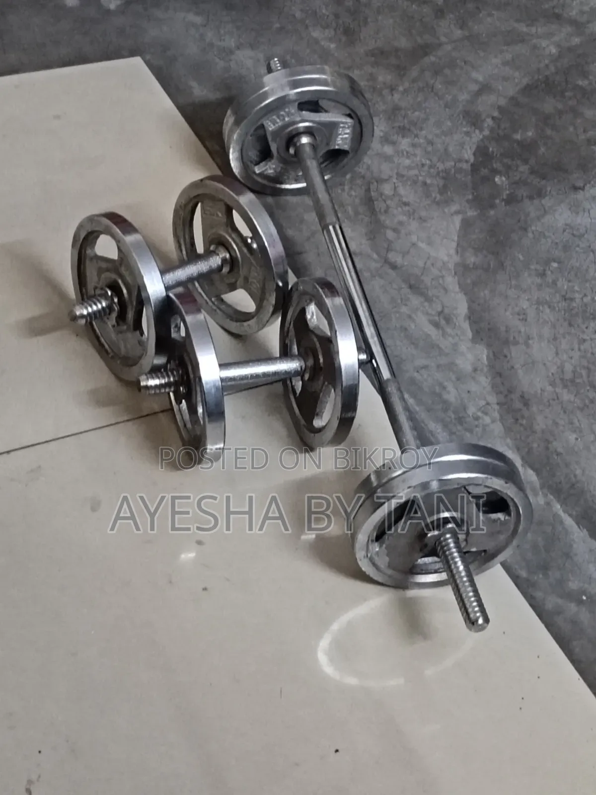 একেবারে নতুন এবং ফ্রেশ আকর্ষণীয়, ব্যায়াম করার, তিনটি প্রোডাক্ট