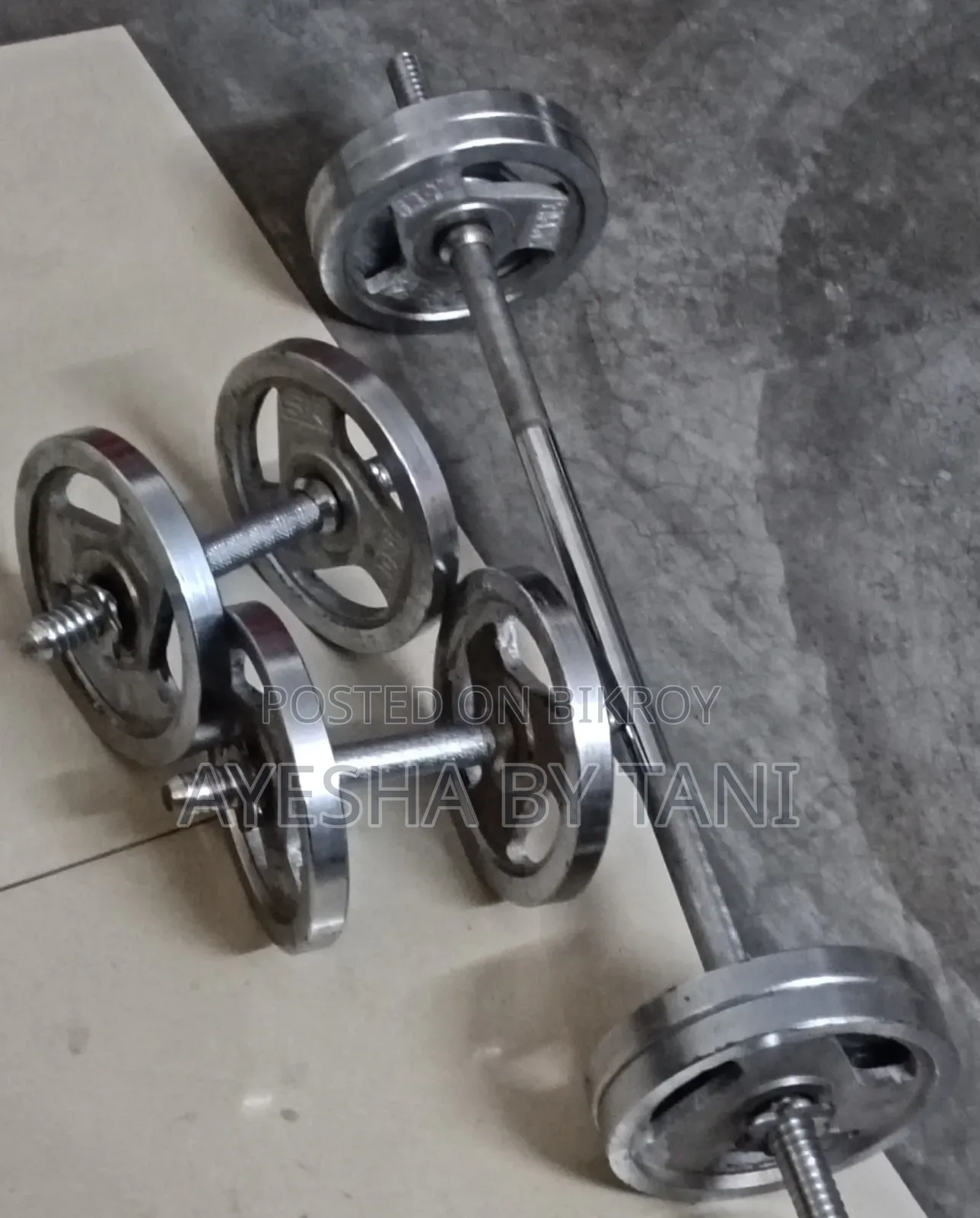 একেবারে নতুন এবং ফ্রেশ আকর্ষণীয়, ব্যায়াম করার, তিনটি প্রোডাক্ট